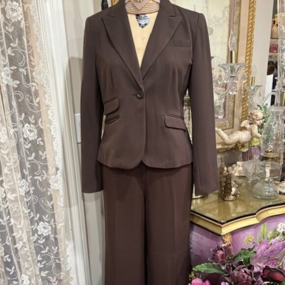 Cuffed APT9 Suit Women's SZ 8 Brown and Beautiful w/ Leopard Lining Like NEW - Picture 1 of 16